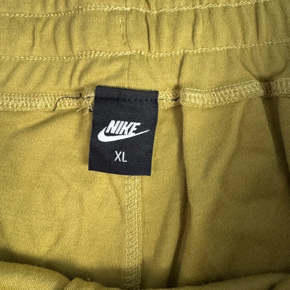 Nike Mens Sportswear Tech Basketball Shorts XL Mustard Yellow - Picture 3 of 9